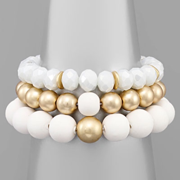 Clay Ball & Mixed Beads Bracelet